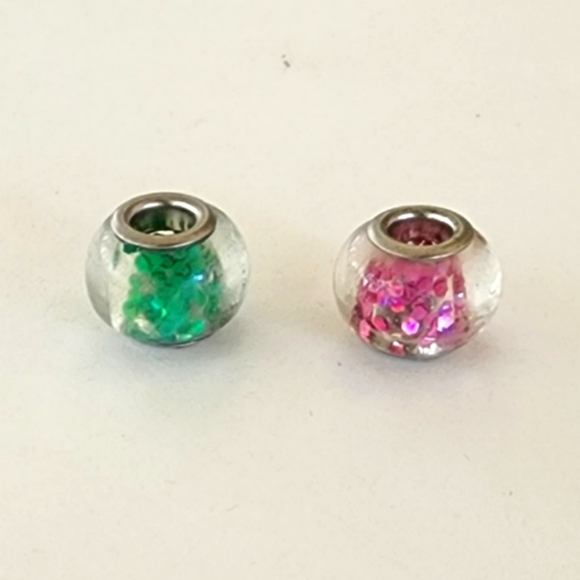 📿 Green & Pink Glitter Beads - Picture 3 of 4